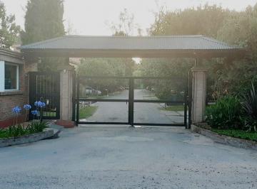 Casa de 3 ambientes, Pilar · Barrio Nuevo Pilar, lindísima Casa con Seguridad, Pileta, Cancha de Futbol