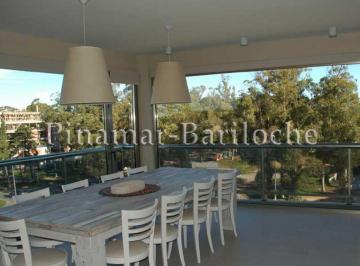Departamento · 1m² · 4 Ambientes · 1 Cochera · Departamento de Categoría Alquiler Pinamar con 3 Dorm, Edificio con Pileta - 983