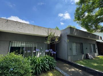 Casa · 306m² · 5 Ambientes · 2 Cocheras · Venta Casa Bella Vista