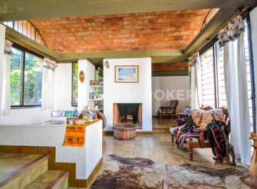 Casa de 5 ambientes, Ituzaingó · Preciosa Casa Nordica en Ituzaingo Norte
