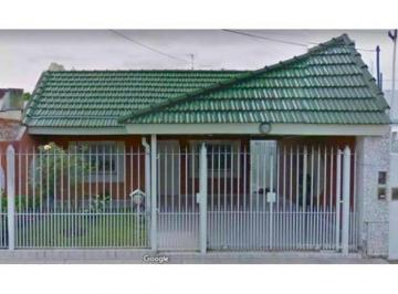 Casa · 189m² · 3 Ambientes · Casas - Chalet - Remedios de Escalada, Gran Bs. As. Oeste