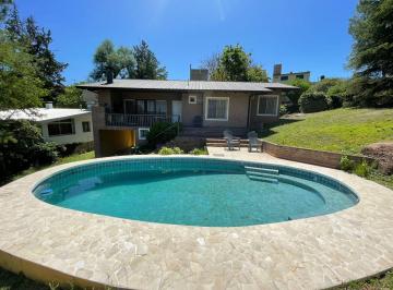 Casa de 3 ambientes, Villa Parque Siquiman · Alquiler Temporario en Villa Parque Siquiman.