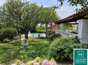 Casa de 6 ambientes, Mendiolaza · Country Cuatro Hojas/ Casa de Estilo Colonial en Venta!