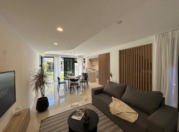 Casa · 132m² · 5 Ambientes · Vendo Casa de 4 Dorm. en Fisherton - Wilde Bis 455