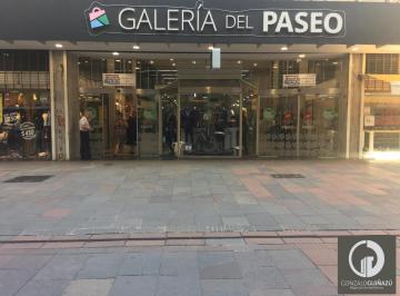 Oficina comercial · 200m² · 5 Ambientes · 3 Cocheras · Oficina de Categoría en Venta Galería del Paseo Microcentro Rosario