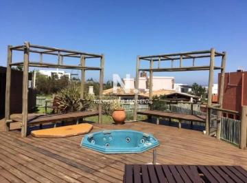Foto1 · Se Vende Casa en Manantiales, de 3 Dorm. Más Dependencia. Proxima Al Mar y Ruta 104