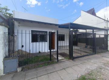 KNK-KNK-2965_2 · Oportunidad Venta Casa 3 Ambientes Piscina y Cochera Escucha Oferta