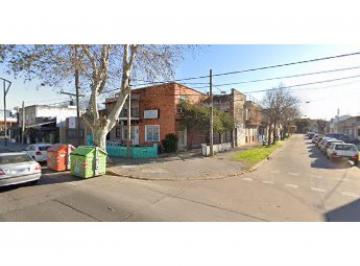 Casa · 120m² · 3 Ambientes · 1 Cochera · Bv. Oroño Esquina Pje. Dorado. Planta Baja