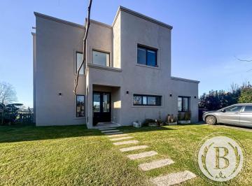 Casa de 4 ambientes, Escobar · Bustamante Prop El Canton Norte 11205 Casa Venta Escobar