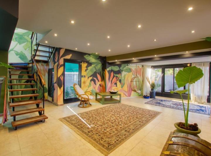 Hotel · 1800m² · 42 Dormitorios · 15 Cocheras