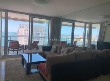Foto1 · Apartamento de 2 Dorm. en Venta en Season Tower, Punta del Este.