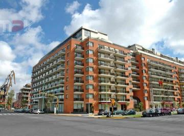 Departamento de 3 ambientes, Puerto Madero · Ideal Inversión! Excelente 3 Ambientes con Cochera y Baulera en Brisas!