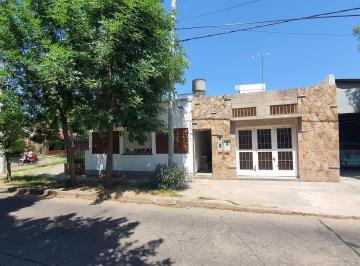 Casa de 4 ambientes, Rosario · Casa en Venta 2 Dorm. - La Florida