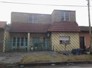 Casa de 5 ambientes, Merlo · Amplia Casa Al Limite con Padua E Ituzaingó