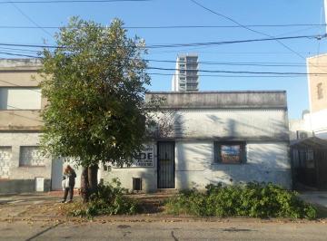 Casa · 112m² · 3 Ambientes · Casa en Venta Ubicado en Avellaneda, G. B. a. Zona Sur