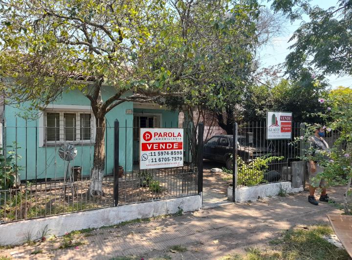 Casa · 90m² · 4 Ambientes · 1 Cochera