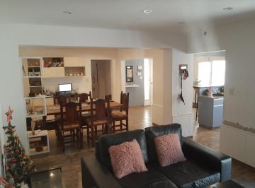 Casa de 3 ambientes, Almirante Brown · Casa 3 Amb Reciclada a Nuevo en Venta