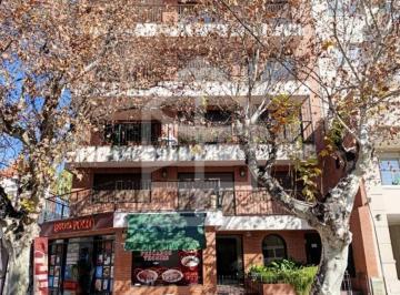 Departamento · 180m² · 4 Ambientes · 1 Cochera · Vendo Gran Departamento - 3 Dor - Santiago del Estero 769