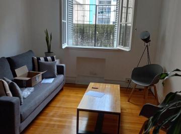 Oficina comercial · 78m² · Edificio de Categoría Estilo Frances, Impecable - Reciclado.