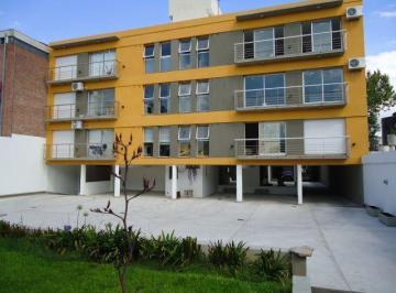 Departamento de 2 ambientes, San Isidro · San Isidro: Moderno Depto 2 Amb C/cochera y Baulera a 3 Cuadras de Av Centenario. Excelente Estado.
