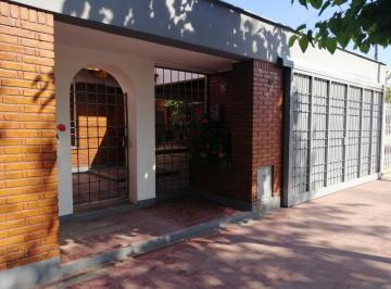 Casa de 5 ambientes, Guaymallén · Venta Casa Barrio Santa Ana, Guaymallen.4 Dorm., Baños, Cocheras