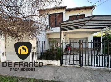Casa · 215m² · 6 Ambientes · 1 Cochera · Casa Venta San Miguel - 4 Dorm.