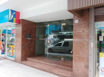 Departamento de 2 ambientes, Barrio Norte · 2 Amb Apto Profesional Amplio Doble Circulacion Muy Luminoso Impecable