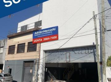 Depósito · 2931m² · Se Vende El Block de Dos Inmuebles Intercomunicados con Salida a Dos Calles, Alsina y Dardo Rocha