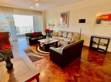 Departamento de 3 ambientes, Recoleta · Semipiso! Vista Abierta! Reciclado! Impecable Estado. Luz y Sol.