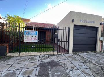 Casa · 140m² · 3 Ambientes · 1 Cochera · En Venta en El Palomar Chalet de 3 Ambientes Garage Fondo F: 8928