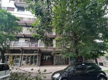 Departamento · 134m² · 4 Ambientes · 1 Cochera · Departamento en Venta en Adrogue, Almirante Brown