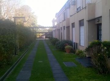 Casa · 97m² · 3 Ambientes · 1 Cochera · Casa - Zona Oeste