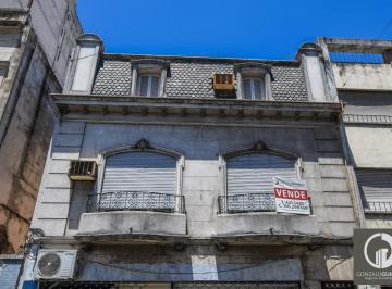 Casa · 155m² · 9 Ambientes · Casa Planta Alta Venta Tres Dorm. con Terraza Parrillero Microcentro Rosario