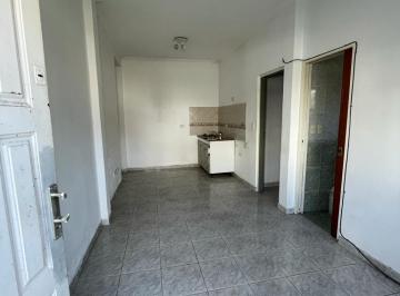 Departamento de 2 ambientes, La Matanza · Departamento 2 Ambientes en P. Baja Al Frente con Patio (Entrada Independiente)