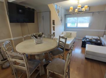 Departamento · 75m² · 4 Ambientes · Excelente Depto 4 Amb con 2 Baños, Moderno en Banfield!