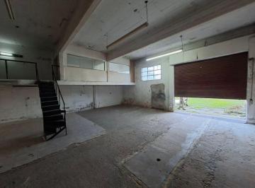 Departamento Venta de 4 ambientes · Alquilo Galpon con Oficina Sobre Av Jacinto Peralta Ramos.