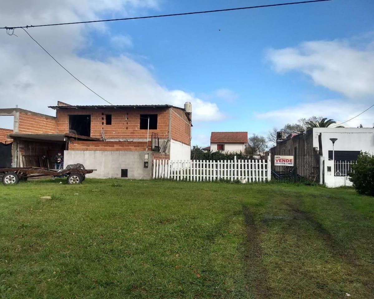 Zona residencial -todos los servicios - zona todo el año