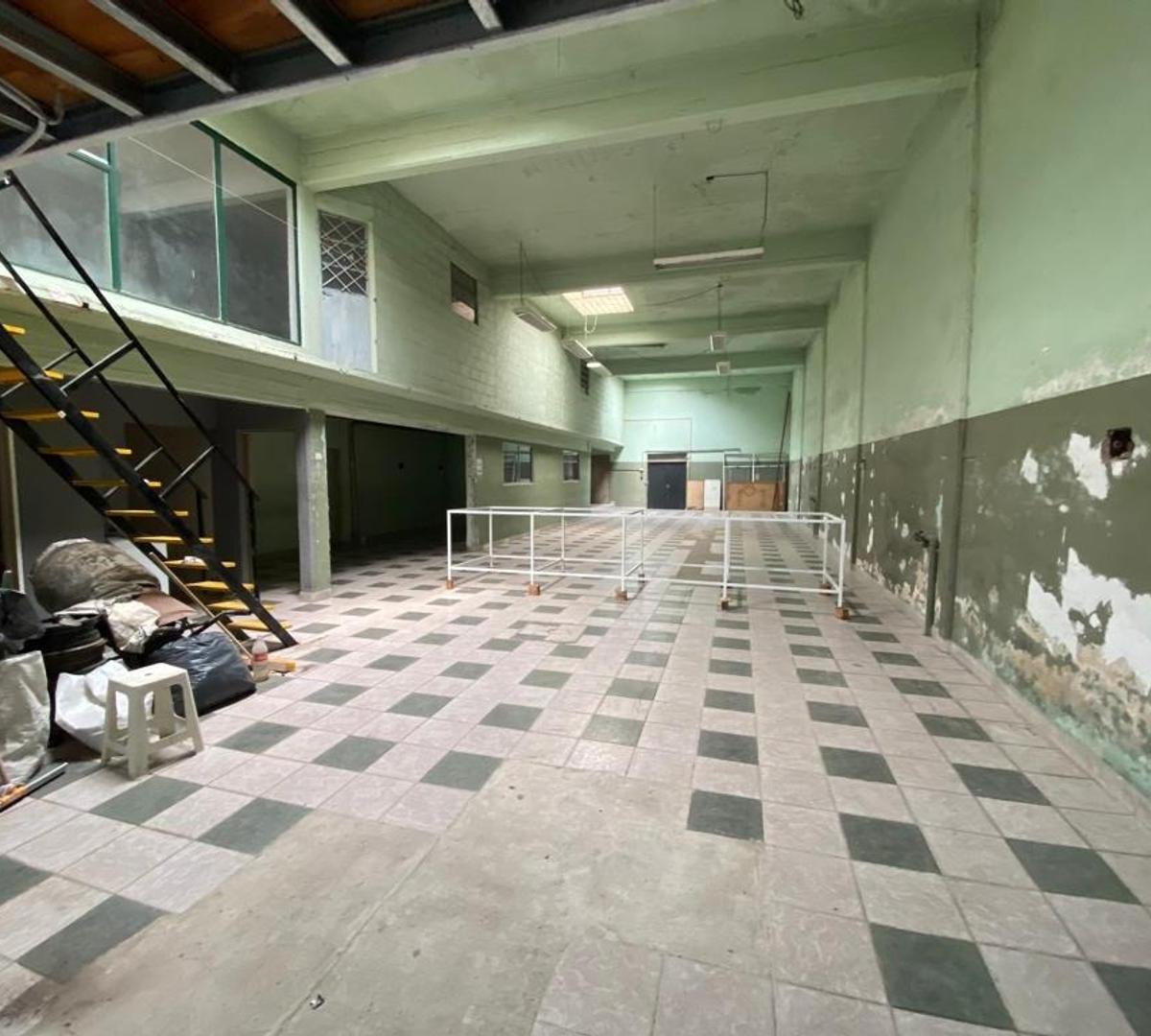 Santander 2168, Villa Luzuriaga, La Matanza