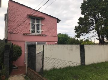 Casa de 4 ambientes, Almirante Brown · PH Interno en Venta