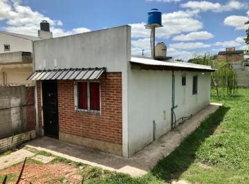 Casa de 2 ambientes, Almirante Brown · Casa en Alquiler