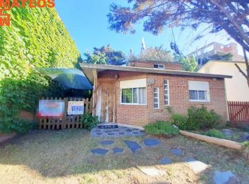 Casa de 3 ambientes, Mar del Tuyú · Amplio Chalet 1/2 Lote Propio a m del Mar 75 N°82