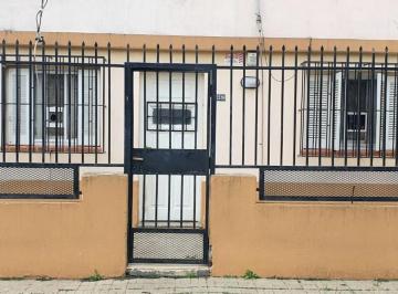 Casa · 100m² · 3 Ambientes · Retasada! Casa 2 Dorm. Lote 190 m² Permuta