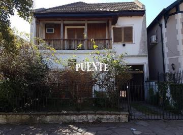 Casa · 373m² · 4 Ambientes · 2 Cocheras · Casa - Banfield Oeste