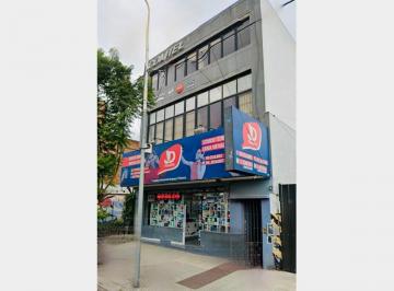 Oficina comercial · 180m² · 3 Ambientes · Oficina en Alquiler en Moron