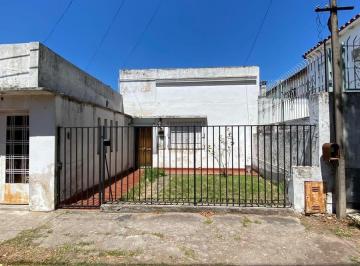 Casa · 150m² · 5 Ambientes · 1 Cochera · Casa en Venta en Casco Urbano