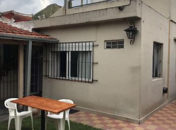 Casa de 4 ambientes, Almirante Brown · Venta de Casa Adrogue Sobre Av San Martín