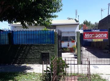 Casa de 3 ambientes, Lomas de Zamora · Casa, Sobre Lote de 10x31/permuta