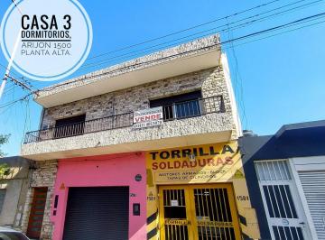 Casa · 90m² · 4 Ambientes · Arijon 1500, Dorm., Planta Alta, Patio Amplio.