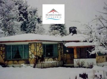 Campo · 80m² · 5 Ambientes · Chacra - Villa Turismo