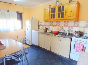 Departamento de 4 ambientes, Lanús · 4 Amb. con Amplia Terraza